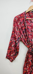 Robe kimono en paisley rouge faite à la main, kimono bohème à enrouler pour femmes, veste kimono longue imprimée, couverture de plage pour festival - Product Image 2