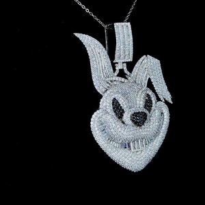 Pendentif Croix Personnalisé en Argent 925 Style Hip Hop, Design Tendance Streetwear Sertie de Diamants Moissanite, Breloques Personnalisées - Product Image 2