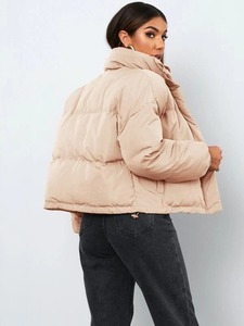 Chaqueta acolchada de estilo de tendencia superior para mujer, chaqueta de burbuja cálida de invierno a prueba de viento de manga larga con cremallera completa para mujer - Product Image 4