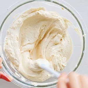 Pâte à tartiner au beurre de cacahuète crémeuse ultime, beurre de noix doré riche pour garnitures de pâtisserie, chaînes de magasins de détail et commandes en gros - Product Image 3
