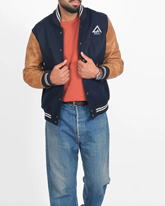 Blouson moto vintage personnalisé pour homme, style universitaire, en laine/polyester, à capuche, avec broderie chenille et patchs sur le devant, idéal pour l'automne - Product Image 3