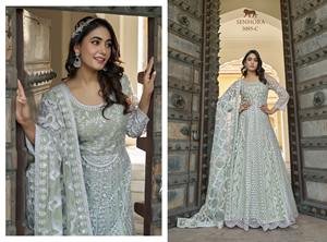 Salwar Kameez traditionnel pakistanais pour femmes Designer vêtements ethniques avec paillettes brodées et Dupatta au meilleur prix - Product Image 4