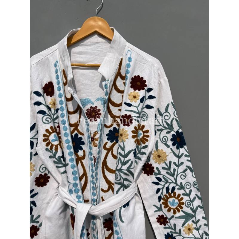 มีสีสัน