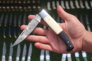 มีดพับสแตนเลสลายดามัสกัส พร้อมระบบล็อคแบบ Back lock ไม่เป็นสนิม รับประกัน ด้ามทำจากเขาควาย คุณภาพสูง - Product Image 4