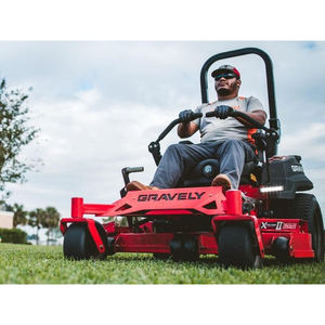 Gravely ZT HD 52 "Cortacésped de giro cero Potencia de grado comercial - Product Image 1