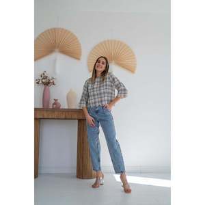 Blusa estampada con detalle de borlas - estampada - Product Image 4