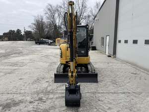 Meilleure mini-pelle CAT 304E2 CR neuve et d'occasion 2021, chargeuse-pelleteuse avec moteur diesel de 88 CV, transmission intégrale, à prix avantageux - Product Image 4