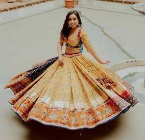 Zain Exports Série ALC, Lehenga Choli moderne à imprimé numérique réversible, spécial Navratri, pour les fêtes, en coton mousseline - Product Image 3