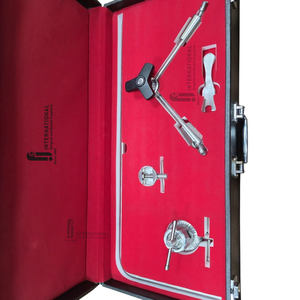 F.J.INTERNATIONAL Ensemble complet d'instruments chirurgicaux Source d'alimentation manuelle Chirurgie générale Système de rétracteur de bras en acier CE en boîte - Product Image 5