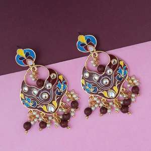Kriaa Fine Dangle Pendientes Chapado en Oro Multicolor Meenakari Kundan Dangler Modelo 1314201B - Product Image 1