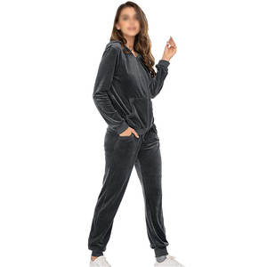 Abrigos deportivos con cremallera y cuello alto con letras informales de alta calidad para mujer, pantalones sueltos para correr, chándal de dos piezas cálido de lana personalizado - Product Image 3