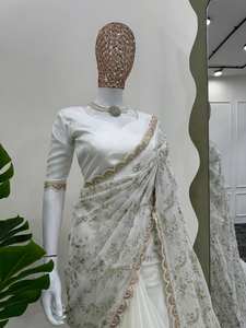 Saree en soie pure douce de créateur indien de couleur blanche, belle broderie travail et séquence bordure de travail pour mariage et fête - Product Image 3