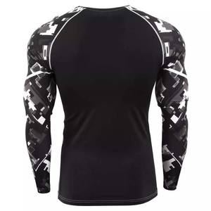 Chemise de bain pour homme 100% polyester Compression Rash Guard Impression graphique personnalisée Design Workout Fitness Wear Tight Fit Washed - Product Image 3