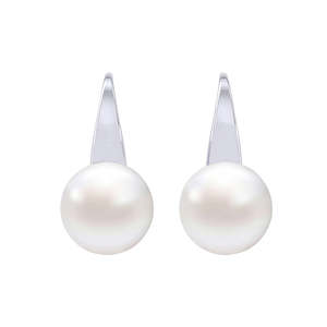 Boucles d'oreilles en argent sterling 92,5 avec perles classiques Clara, cadeau pour femmes et filles - Product Image 1