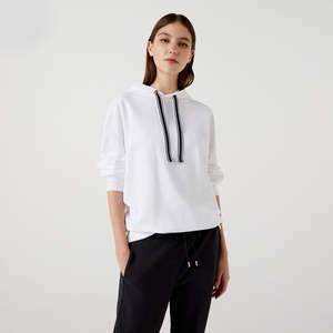 Sudadera con Capucha de Invierno de Manga Larga para Mujer, con Estampado de Moda, Logotipo en la Parte Delantera, Secado Rápido, Transpirable, Personalizada, de Alta Calidad, 100% Algodón - Product Image 3