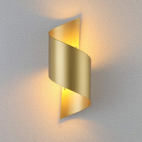 7 Meilleures ventes : Applique murale LED en fer pour salle à manger, design moderne en spirale, écologique, à intensité variable, accessoires d'éclairage et de décoration intérieure