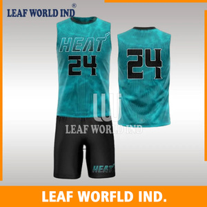 Uniforme de football jeunesse 7 sur 7 Design respirant pour garçons 2025 Dernières tenues de football américain 7v7 pour les joueurs d'été 2025 - Product Image 5