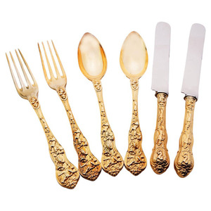 Fabricant de produits de première qualité Vente en gros Ensemble de couverts de luxe en acier inoxydable plaqué or gaufré avec logo personnalisé Ensembles de couverts - Product Image 2