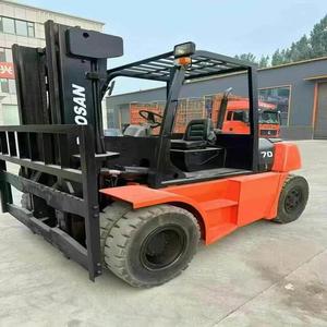 Carretilla elevadora eléctrica 4x4 de nueva fábrica, transpaleta todoterreno agrícola de 3 toneladas para restaurantes y venta al por menor - Product Image 4