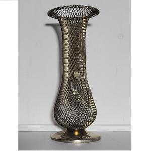 Design idéal pour la décoration intérieure Vase et vase à fleurs en or Fait à la main Personnalisé Meilleur décor d'intérieur et design fait à la main - Product Image 1