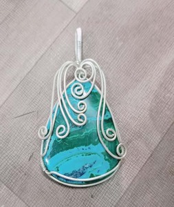 Newest Malachite Pear Shape Stone <b>Wire</b> Wrapped Pendant Wholesale Price 925 <b>Sterling</b> <b>Silver</b> Plated Pendant Jewelry - Product Image 1