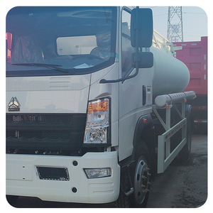 Camión <span class=keywords><strong>Cisterna</strong></span> de <span class=keywords><strong>Agua</strong></span> Howo 4x2 de 10m³ de <span class=keywords><strong>Segunda</strong></span> <span class=keywords><strong>Mano</strong></span> para Limpieza Comunitaria - Product Image 5