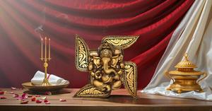 Statue murale en métal Swastik Ganesha Idol motif vertical pour décoration murale ou de porte pour les festivités de Diwali ou les cadeaux - Product Image 4