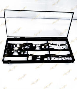 Bandeja de exhibición de mostrador óptico acrílico para gafas de sol para diseño de tienda y escaparate - Product Image 3