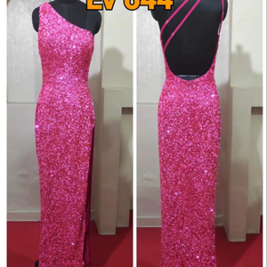 Robe de soirée perlée à la main à une épaule jaune citron - Product Image 2