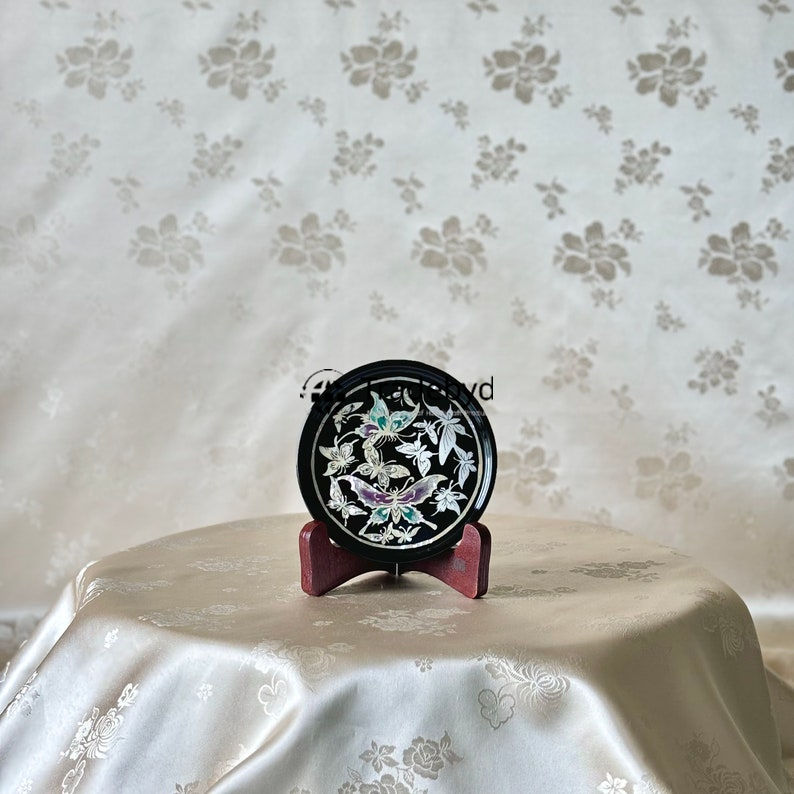 Available in different colors