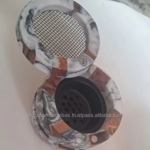 Quemador bakhoor articulado de resina epoxi y madera de acacia CON DESORDEN DE ACERO Quemador magnético con quemador de aroma de resina epoxi de celosía de acero - Product Image 1