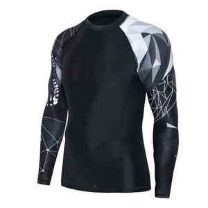 Camiseta de compresión (Rash Guard) de MMA personalizada al por mayor para adultos, de manga larga, transpirable, anti-UV UPF50, de secado rápido, 100% poliéster para entrenamiento. - Product Image 2