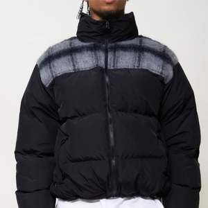 2024 New Arrival Fashion Streetwear Denim <b>Jacket</b> High Quality Custom Design <b>Men</b> Ripped Button Front Denim Jeans <b>Jacket</b> - Product Image 2