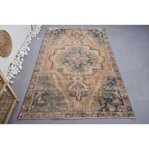 Tapis Vintage en Laine Beige Vert Patchwork Motif Classique Grande Surface Rectangle Couloir Design 4.4X6.9 ft Latex pour une Utilisation Durable - Product Image 1
