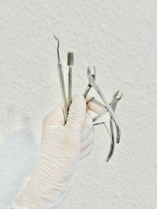 กรรไกรตัดหนังกำพร้าคุณภาพสูง สแตนเลสอย่างดี ผู้ค้าส่งกรรไกรตัดหนังกำพร้า สีตามสั่ง ที่ดันหนังกำพร้า อุปกรณ์เสริมความงาม - Product Image 3