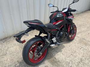 Kawasaki Z650 2024 con ABS, Lista para Accesorios y Equipamiento - Product Image 5