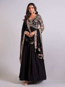 Vestido Anarkali de Georgette Negro Bordado de Lujo Unity con Dupatta, Ropa Premium para Fiestas y Eventos Nocturnos - Product Image 4