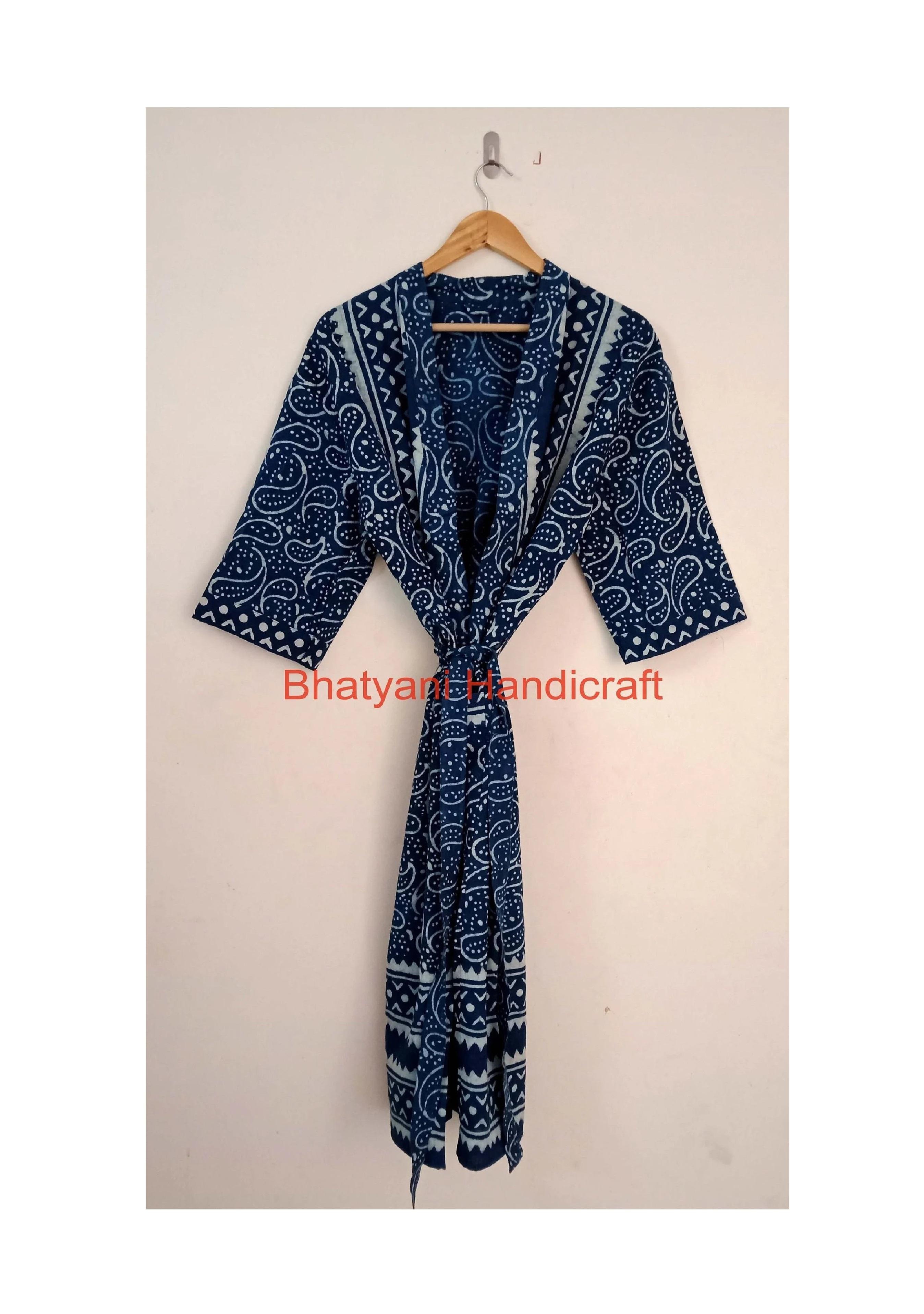 สีน้ำเงิน