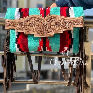 Nouveau Western élégant véritable cuir aztèque usiné Multi couleur frange sac à bandoulière vente chaude nouveauté usiné selle couverture sac à main - Product Image 1