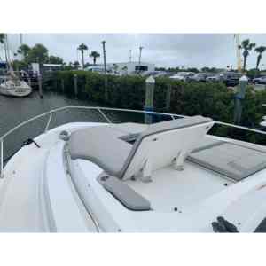 Pursuit OS 445 2023 avec moteur hors-bord - Product Image 2