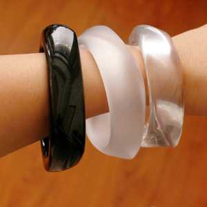 Bracelets de manchette épais multicolores Bracelets de mode en acrylique à ouverture large - Product Image 6