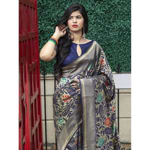 Sari en soie Banarasi bleu marine à fleurs séduisant avec blouse, robe de soirée festive - Product Image 1