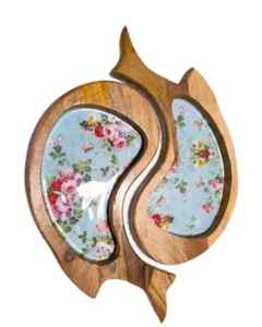 Plateau en bois à carreaux émaillé design pour cuisines modernes, tables à manger, écologique, personnalisable, cadeau d'anniversaire et de baptême - Product Image 6