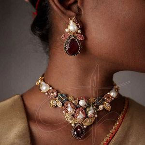 Conjunto de Joyería Clásica de Compromiso, Boda y Fiesta, Chapado en Oro, Hecho a Medida, de Acero Inoxidable Duradero y Calidad Premium para Mujer - Product Image 4