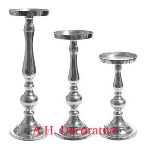 Luxury Gold Plated <b>Low</b> Price Hot Selling Candle Holder Wedding <b>Table</b> Top Decorative Metal Handmade Candle Pillar Holder - Product Image 3