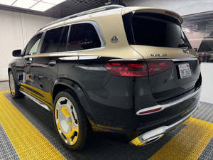 Mercedes-Benz GLS 600 Maybach 4MATIC 2024 Negro Especial, Asientos de Cuero Izquierdos, Bluetooth, Ruedas Premium, Sistema de Navegación, Techo Solar - Product Image 3