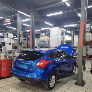 Ascenseur hydraulique à double colonne de 4 tonnes 380 Volts à double poteau pour les garages/ateliers de réparation de voitures - Product Image 3