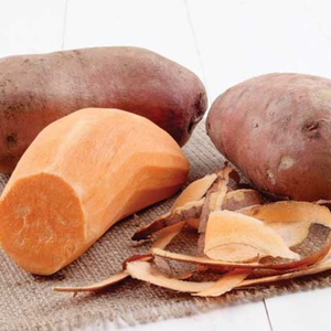 Patates douces séchées croustillantes de la patate douce mature Séchage des pommes de terre comme collation - Product Image 1