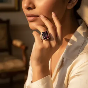 Anillo Delicado de Plata 925 con Gema Rectangular para Mujer, Chapado en Rodio con Circonita, Joyería Fina de Platino - Product Image 3