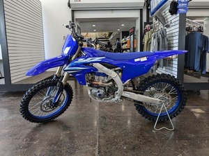 ORIGINAL 2025 Yama-haS YZ-450F ABS Moteur 4 temps Motocyclettes Origine américaine En stock pour livraison rapide - Product Image 3